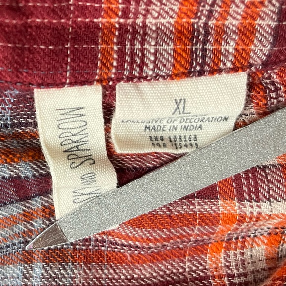 Embroidered Plaid Button Down Shirt - Picture 3 of 4